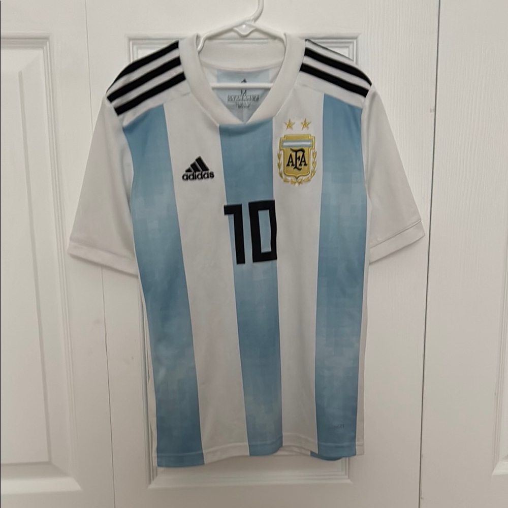 Argentina 2018 (Messi) Jersey / Size Medium